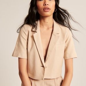 Abercrombie & Fitch Linen Short Sleeve Cropped Blazer